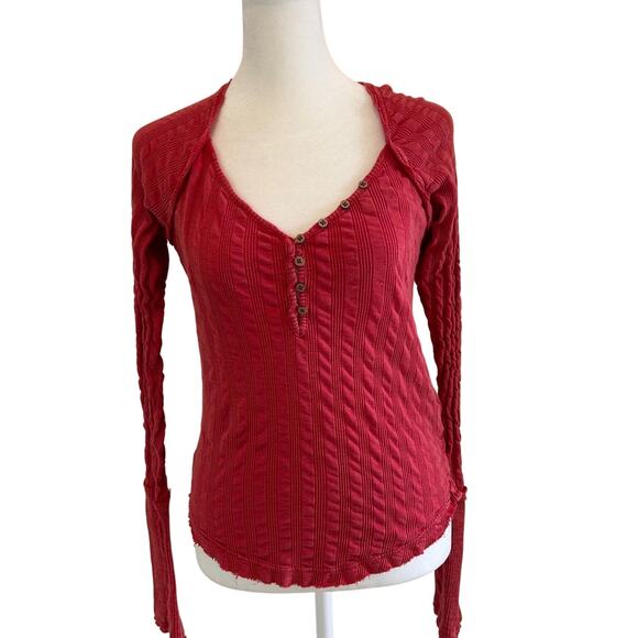 We Free People Wild at Hart Henley Top Red SZS Fitted Shirt Ribbed Long Sleeve - Picture 1 of 10